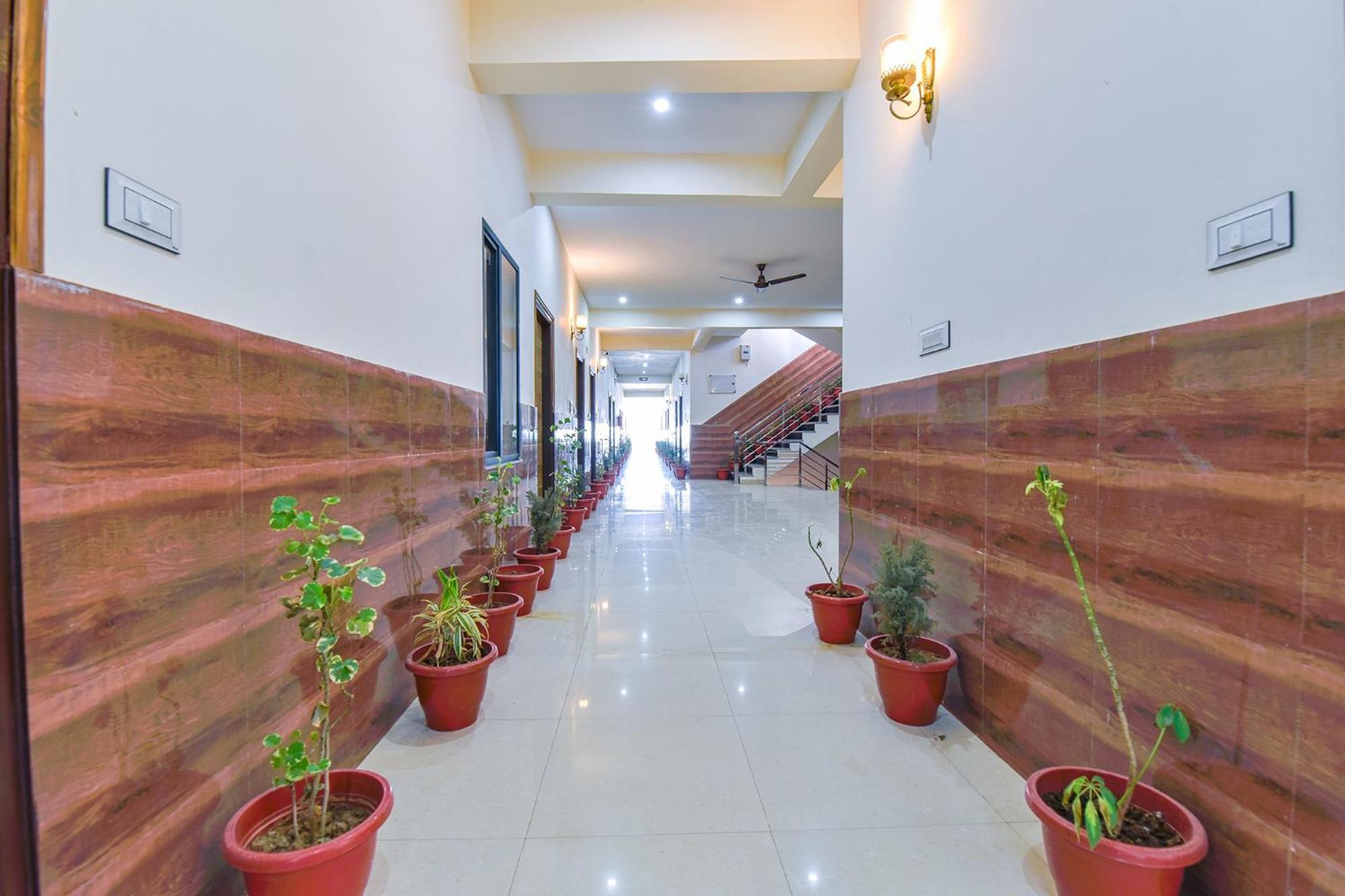Fabhotel V Five