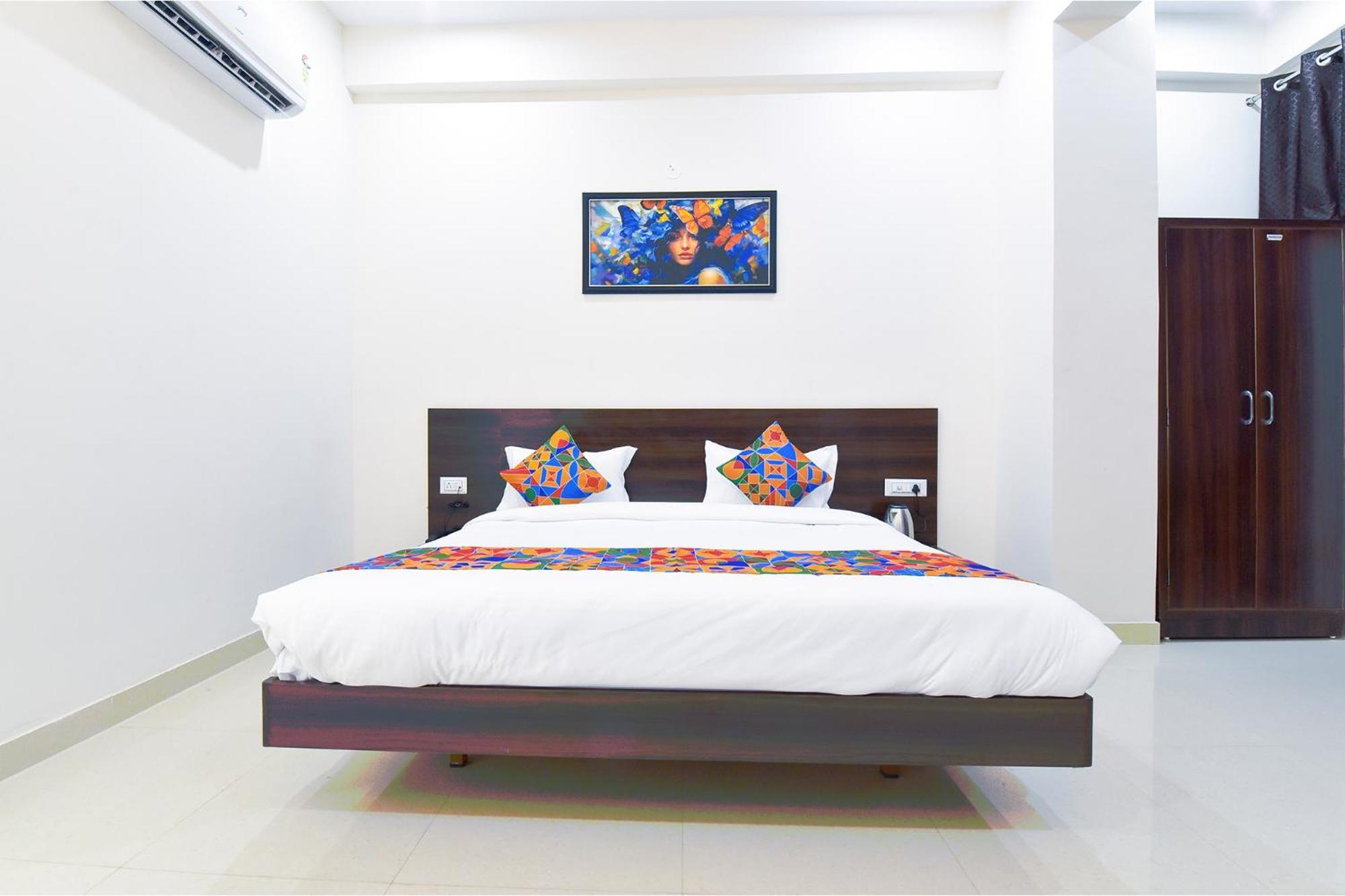 Fabhotel V Five 3* Jaipur